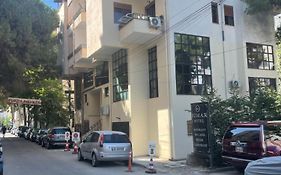 Ema'S Apartment